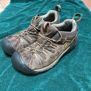 Keen Men's Hiking shoes size 9